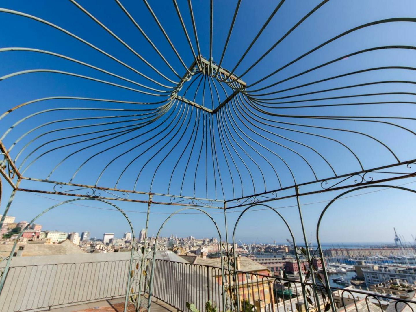 Joivy Sunny Apartment With Panoramic Terrace And Stunning View Genoa Bagian luar foto