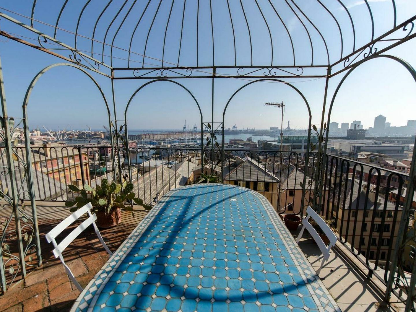 Joivy Sunny Apartment With Panoramic Terrace And Stunning View Genoa Bagian luar foto