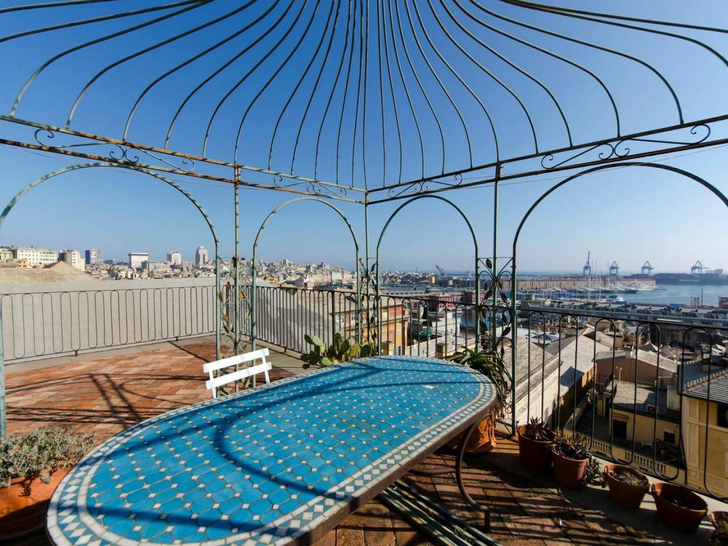 Joivy Sunny Apartment With Panoramic Terrace And Stunning View Genoa Bagian luar foto